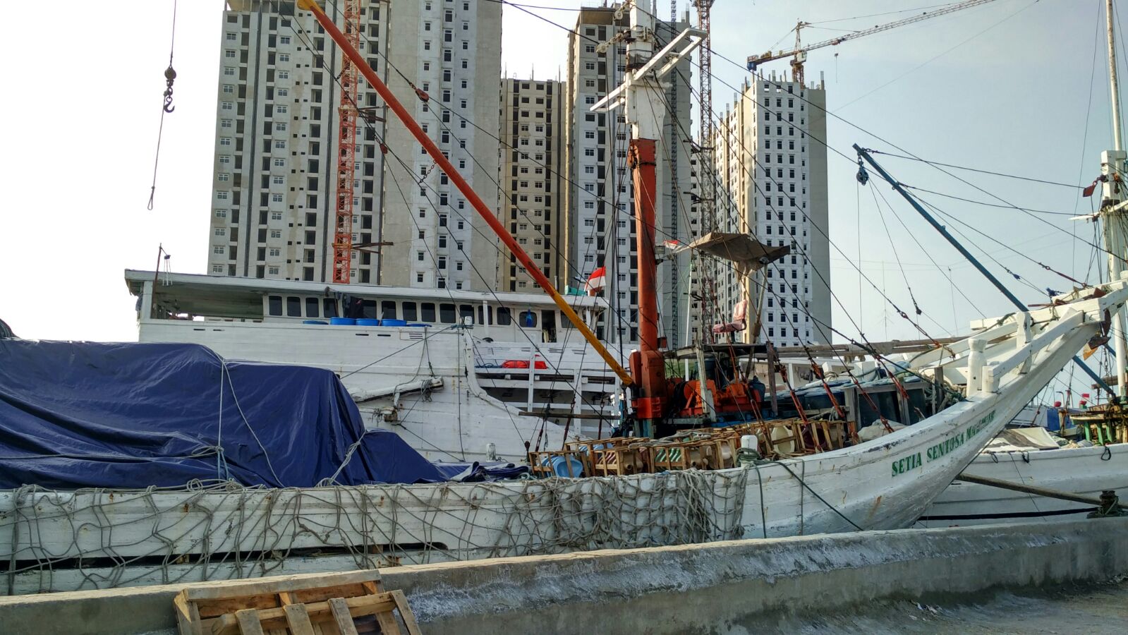 apartemen pluit view